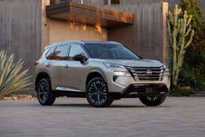 2025 Nissan Rogue Review: Evolution Over...