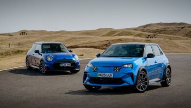 2025 Alpine A290 GTS v Mini JCW Electric